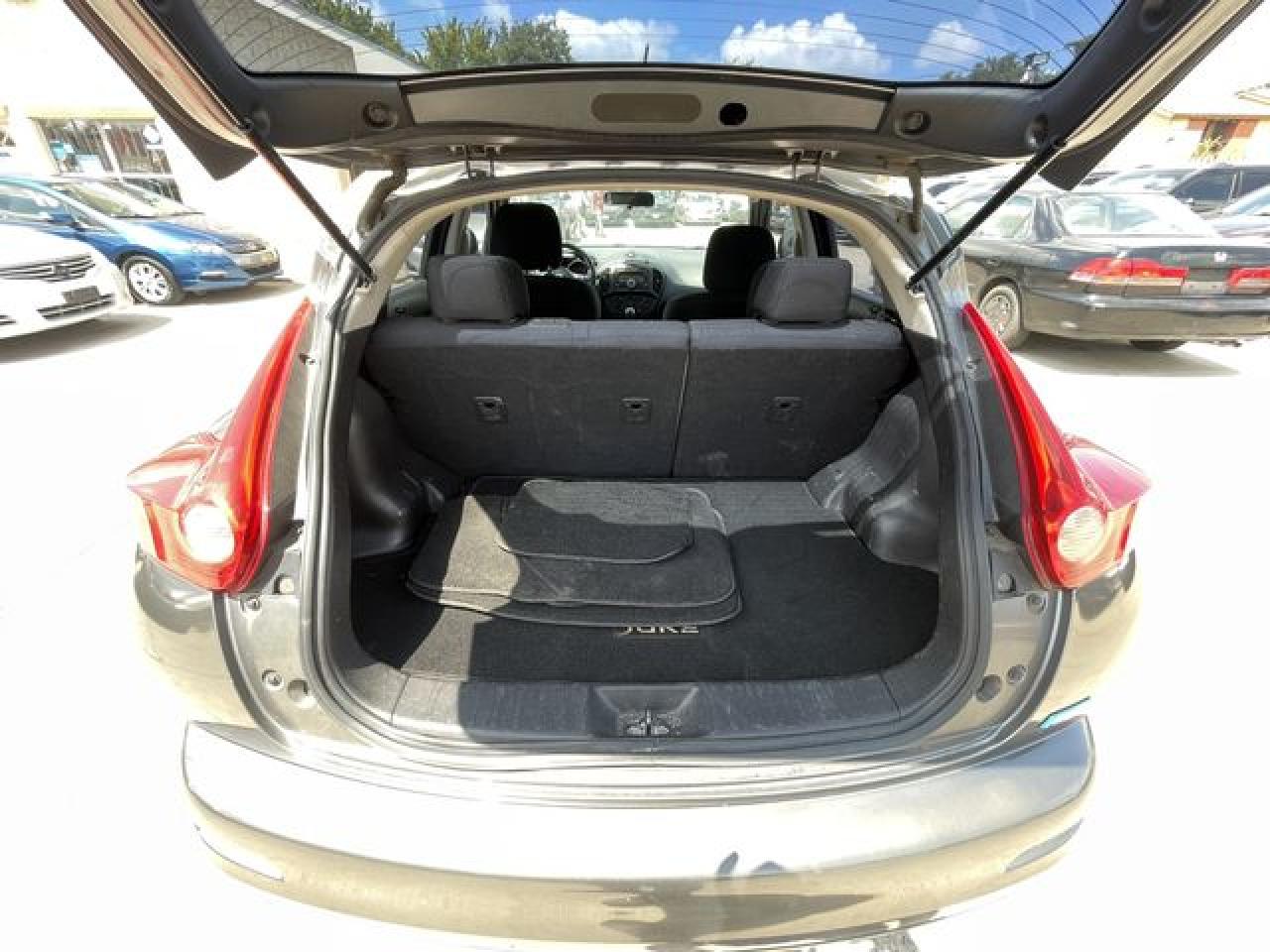 2012 Nissan Juke VIN JN8AF5MR8CT103571 photo 8