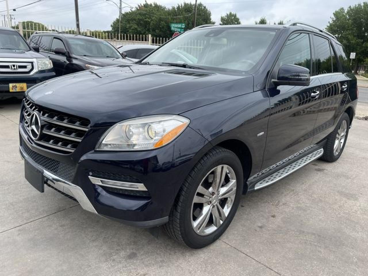 2012 Mercedes-Benz Ml-class VIN 4JGDA5HB0CA045502 photo 3