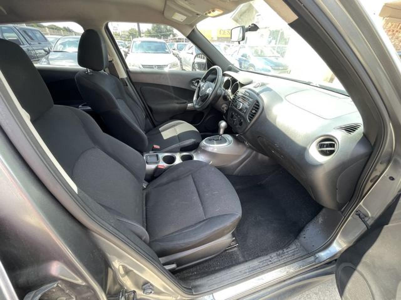 2012 Nissan Juke VIN JN8AF5MR8CT103571 photo 10