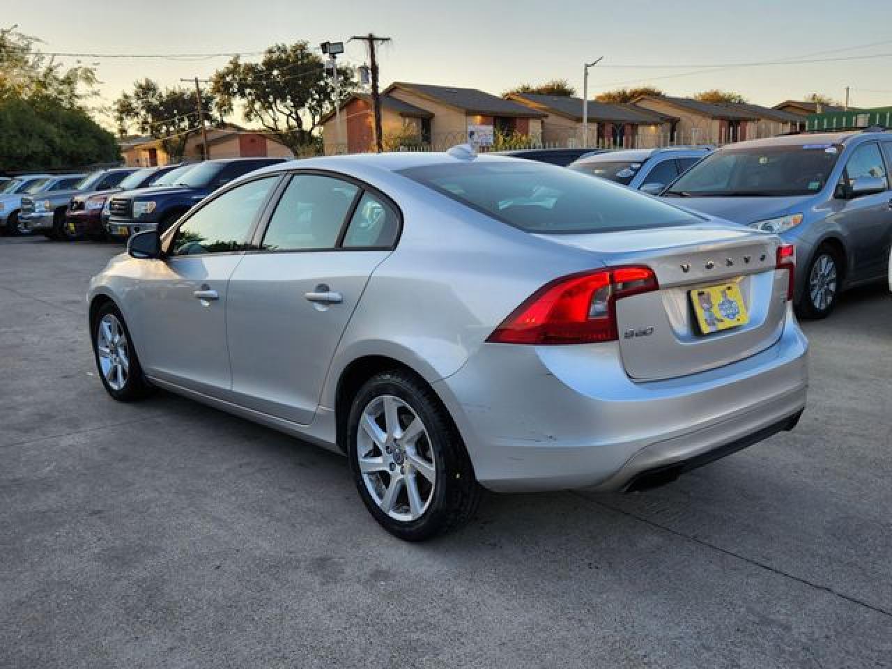 2014 Volvo S60 VIN YV1612FS5E2296652 photo 4