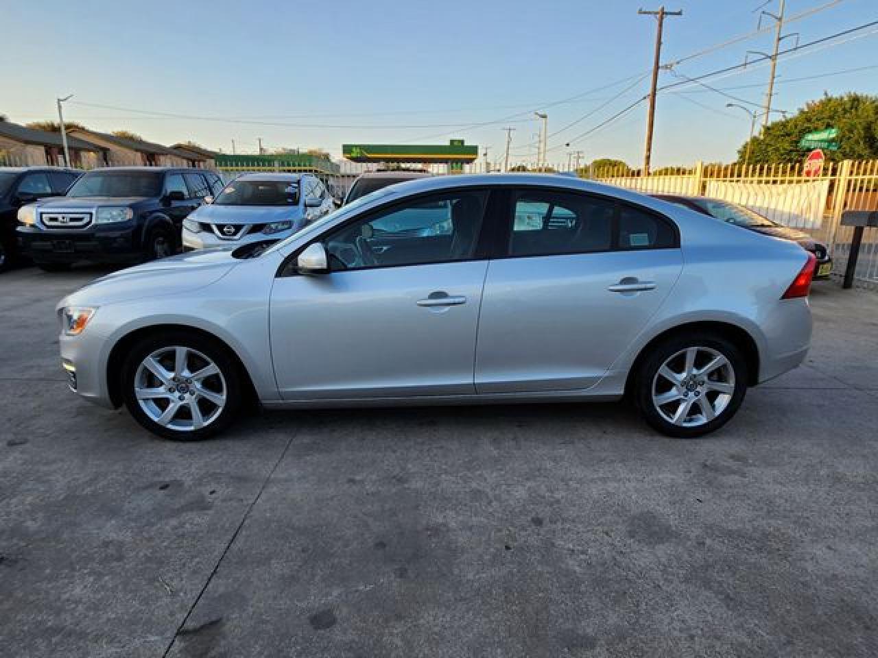 2014 Volvo S60 VIN YV1612FS5E2296652 photo 5