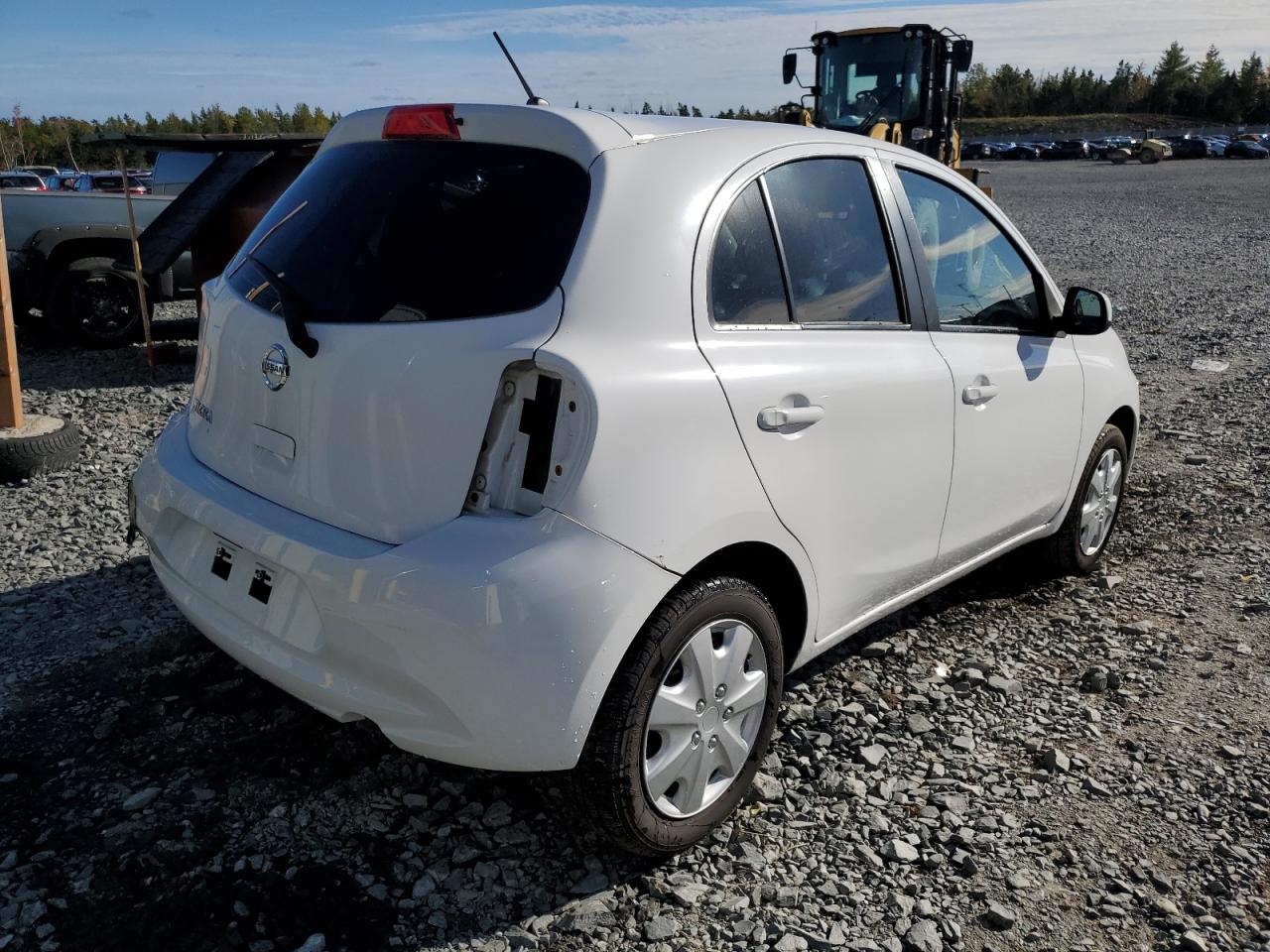2017 NISSAN Micra VIN 3N1CK3CP3HL267233 photo 4