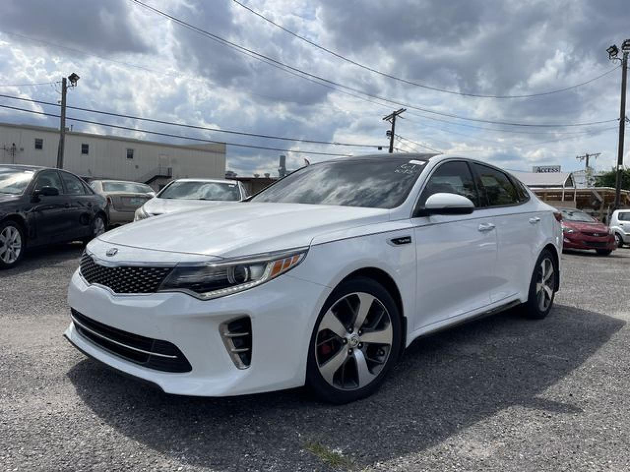 2016 Kia Optima VIN 5XXGW4L24GG002022 photo 1