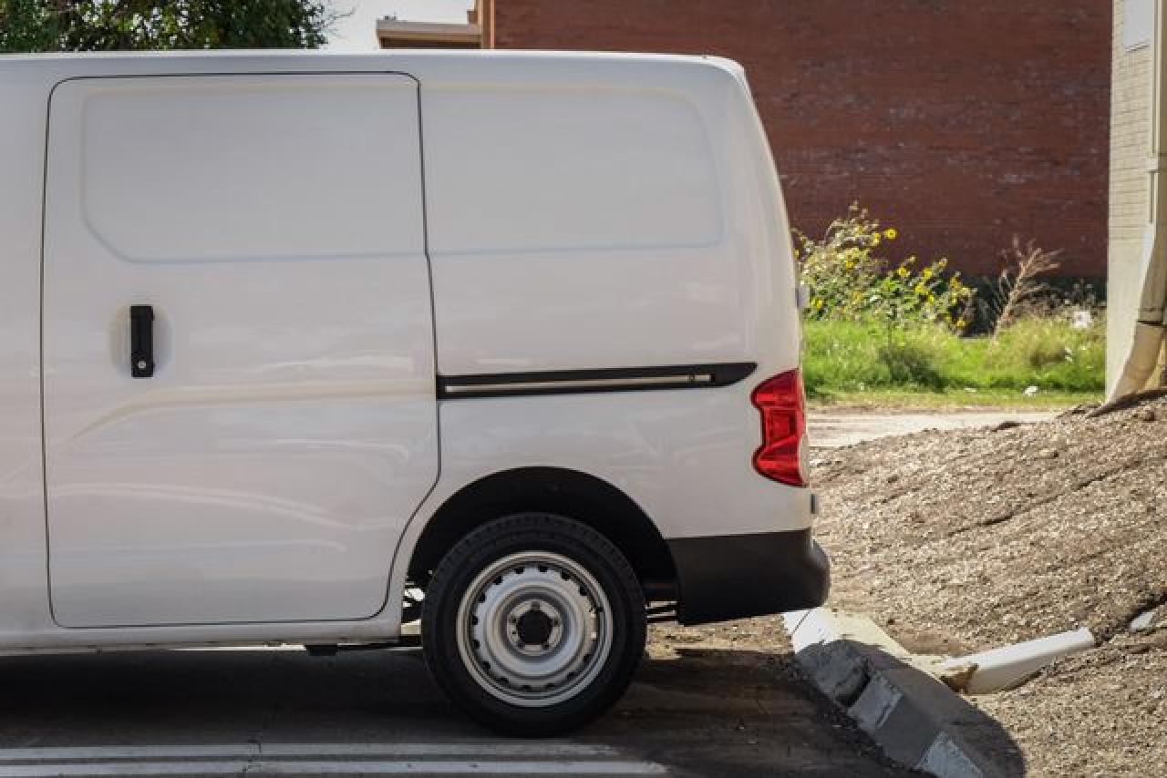 2019 Nissan Nv 200 VIN 3N6CM0KN8KK698327 photo 12