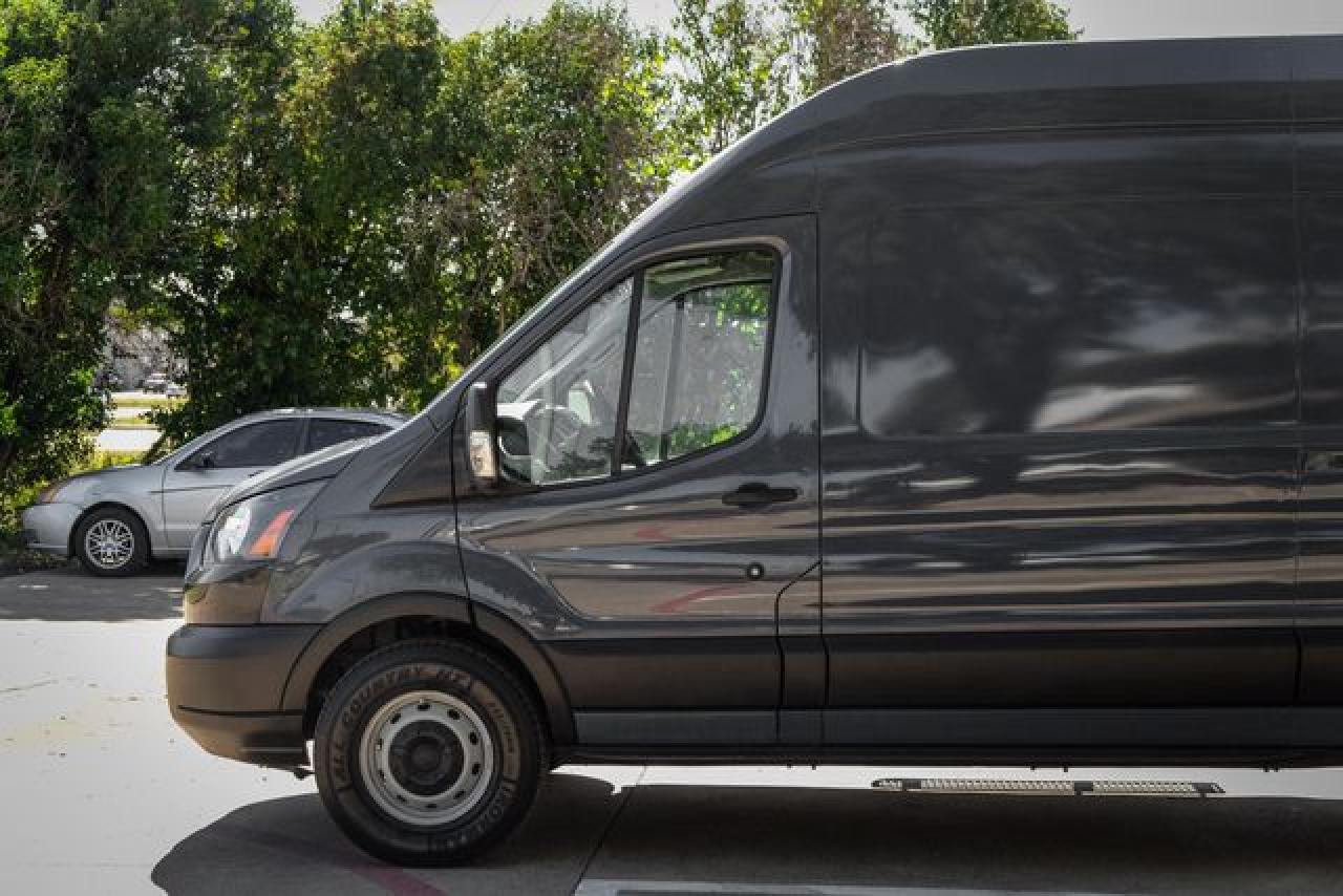 2019 Ford Transit VIN 1FTYR3XM8KKA97619 photo 11