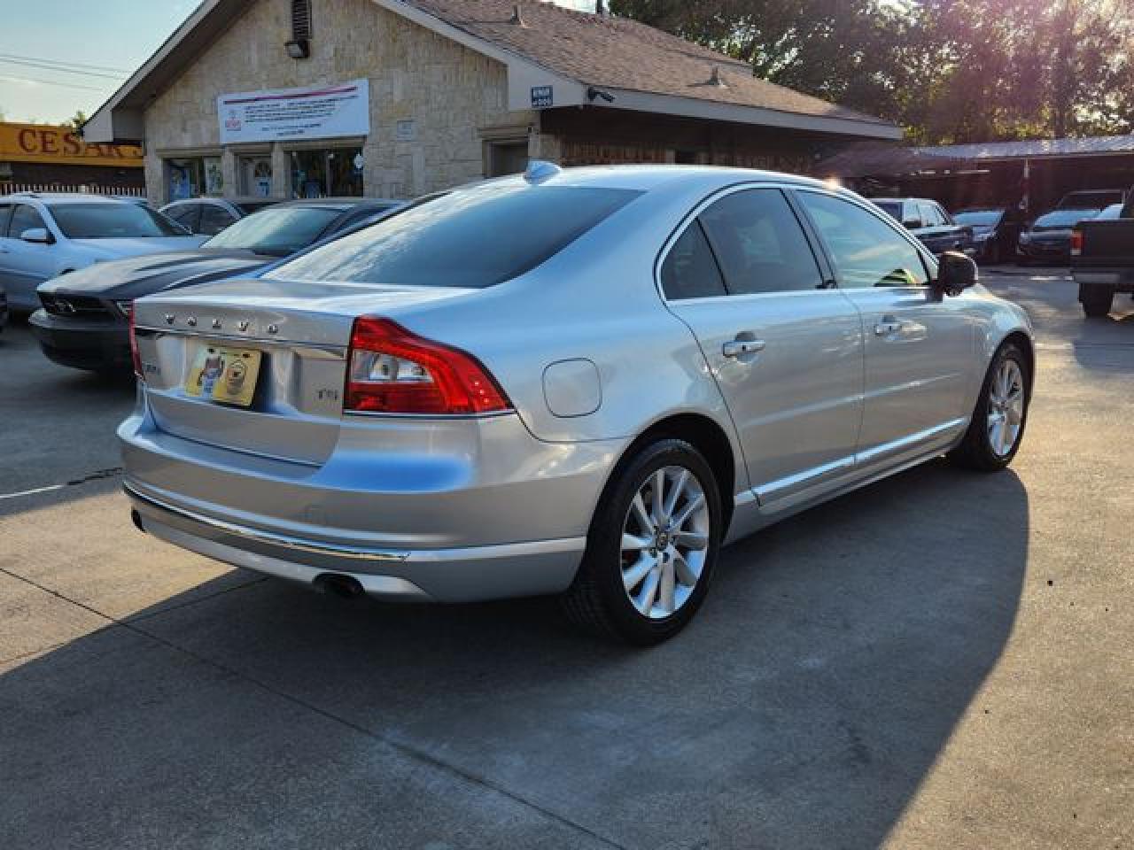2015 Volvo S80 VIN YV140MAK4F1186292 photo 11