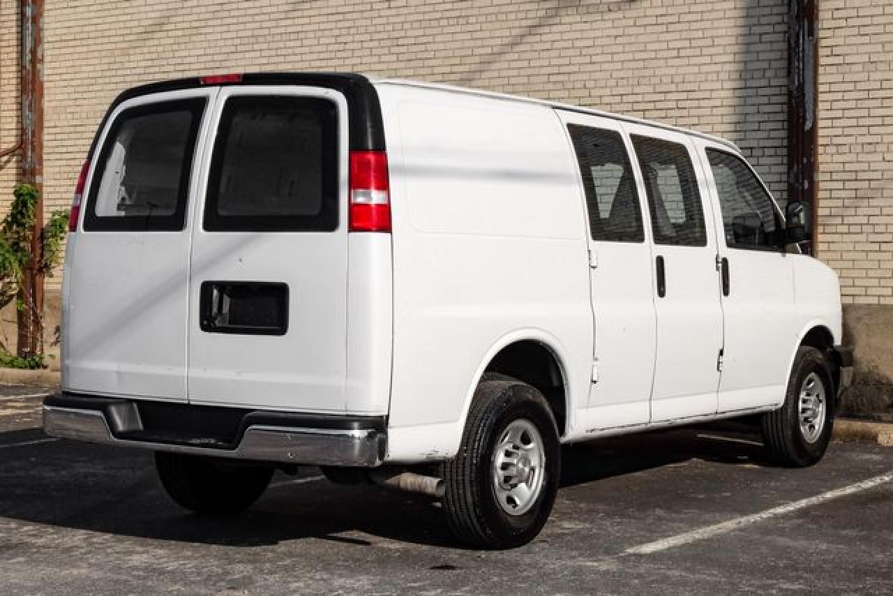 2021 Chevrolet Express 2500 VIN 1GCWGAF77M1239142 photo 7