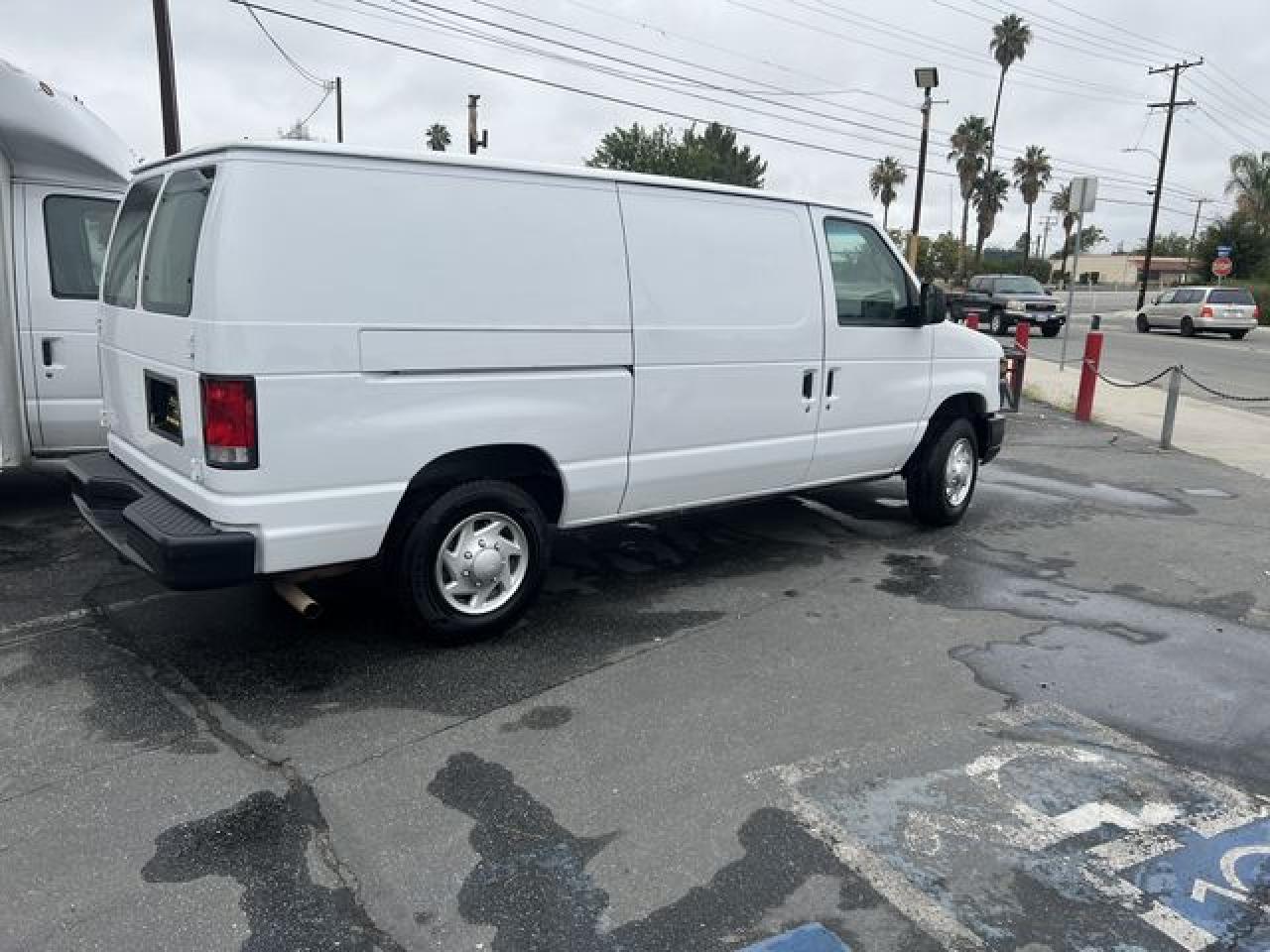 2014 FORD Econoline van VIN 1FTNE1EW7EDA38450 photo 5