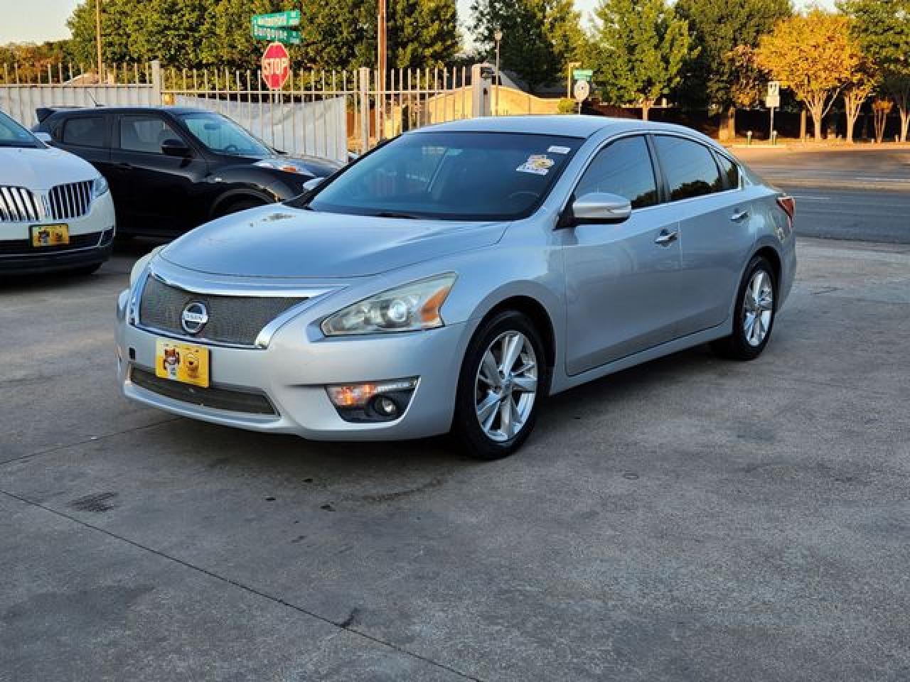 2013 Nissan Altima VIN 1N4AL3AP4DN585690 photo 3