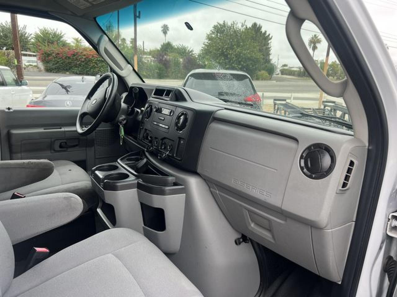 2014 FORD Econoline van VIN 1FTNE1EW7EDA38450 photo 10