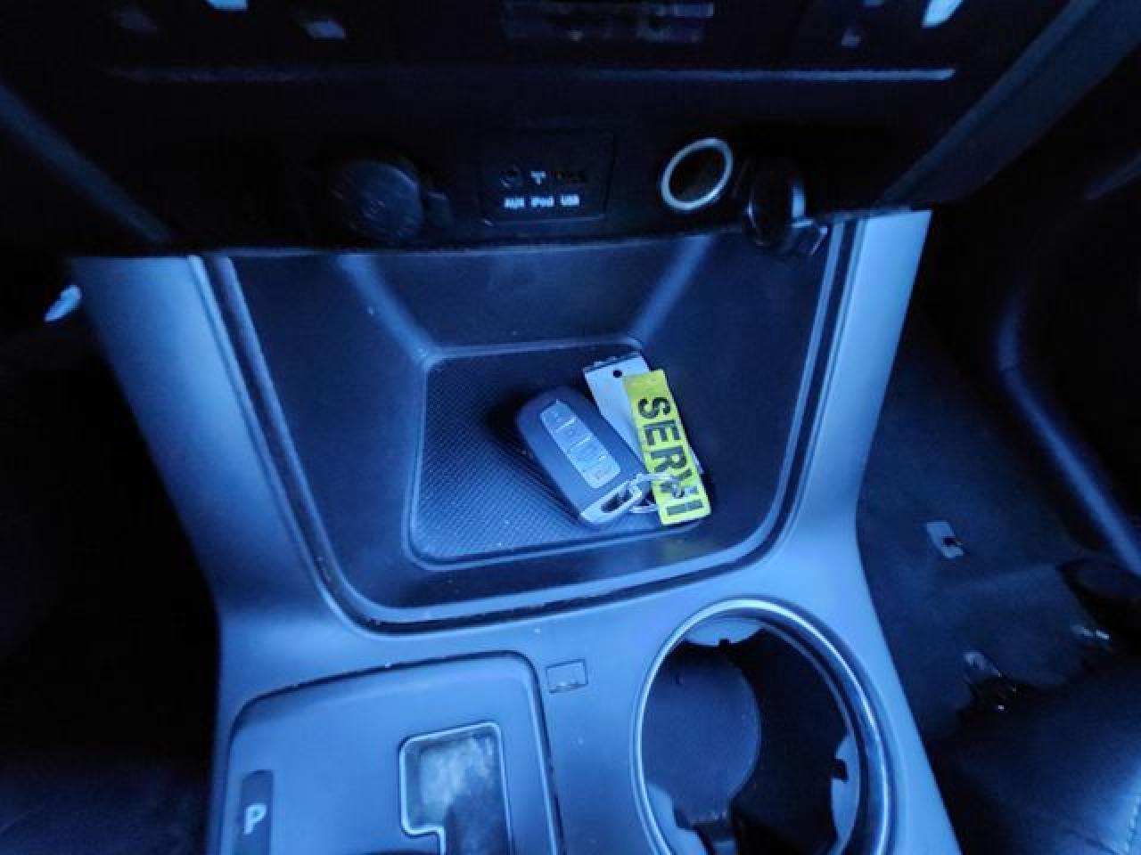 2013 Kia Sorento VIN 5XYKW4A23DG386556 photo 4