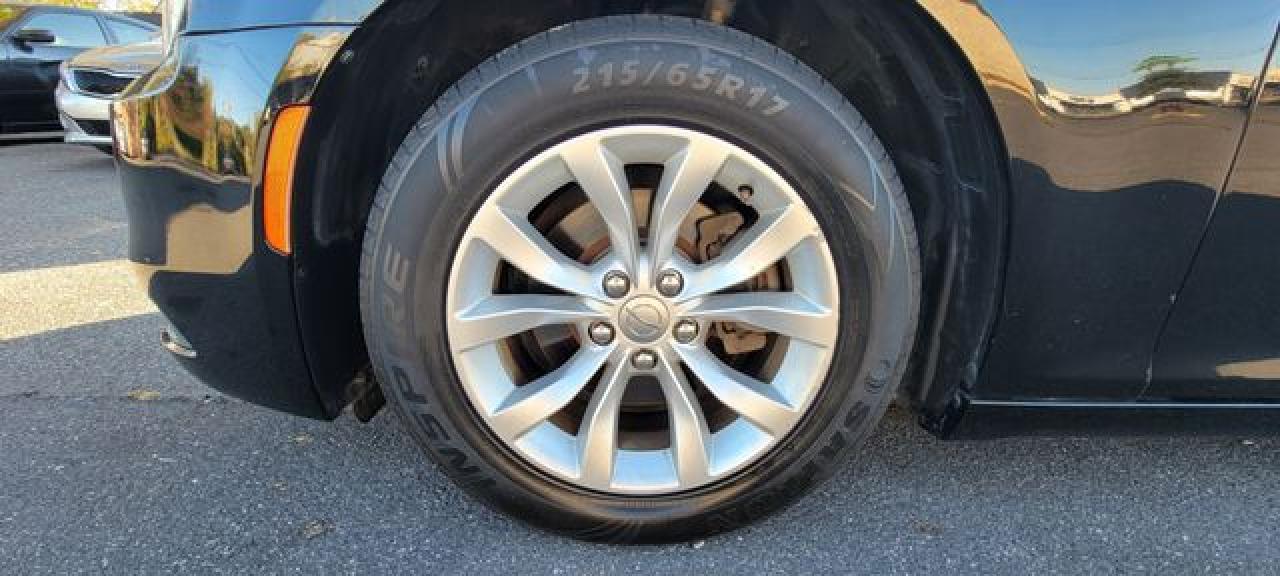 2015 Chrysler 300 VIN 2C3CCAAG4FH807202 photo 10