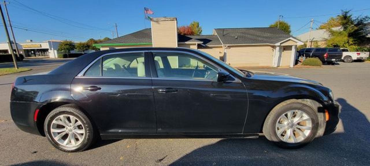 2015 Chrysler 300 VIN 2C3CCAAG4FH807202 photo 5