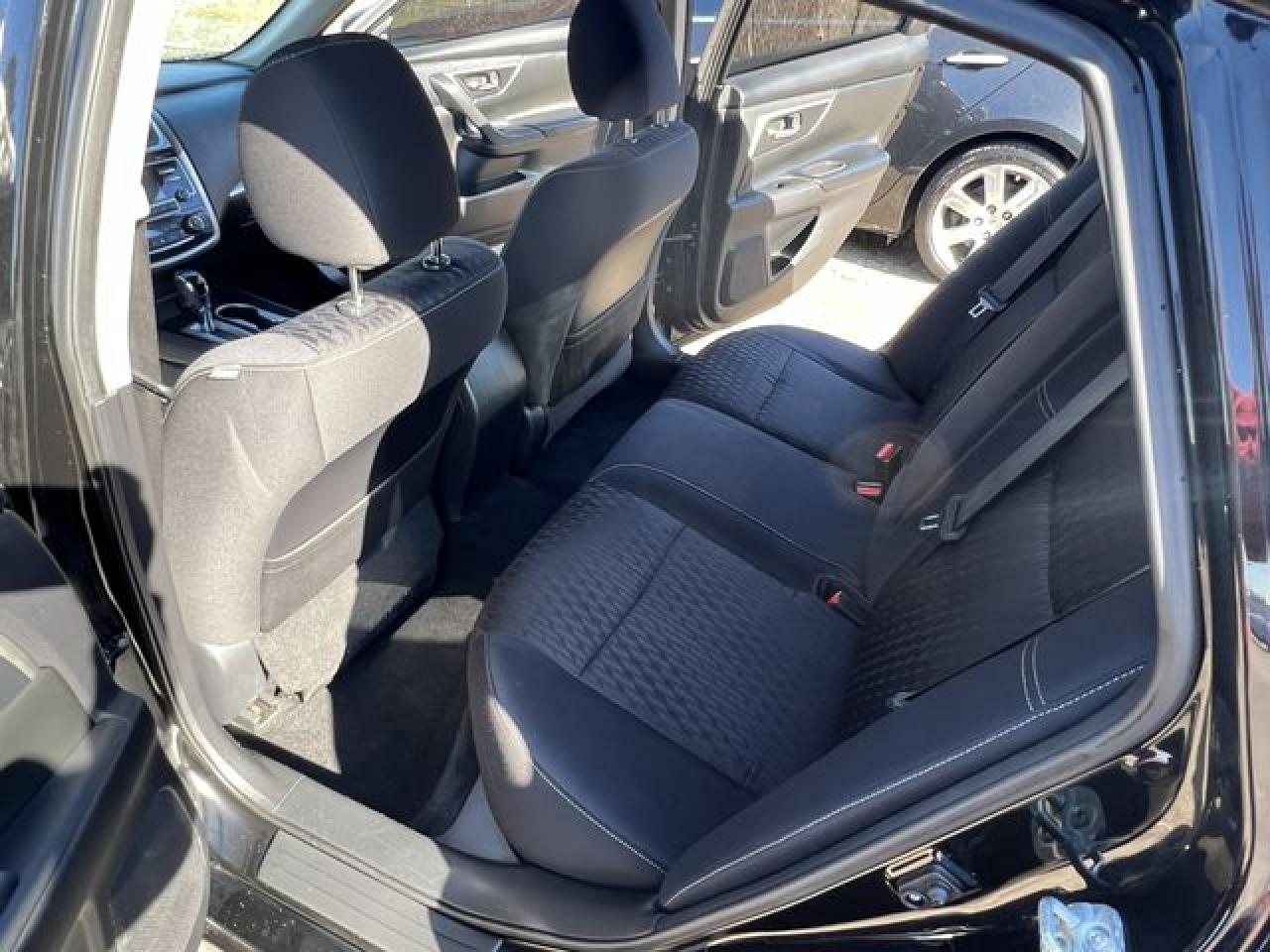 2018 Nissan Altima VIN 1N4AL3AP7JC244050 photo 7