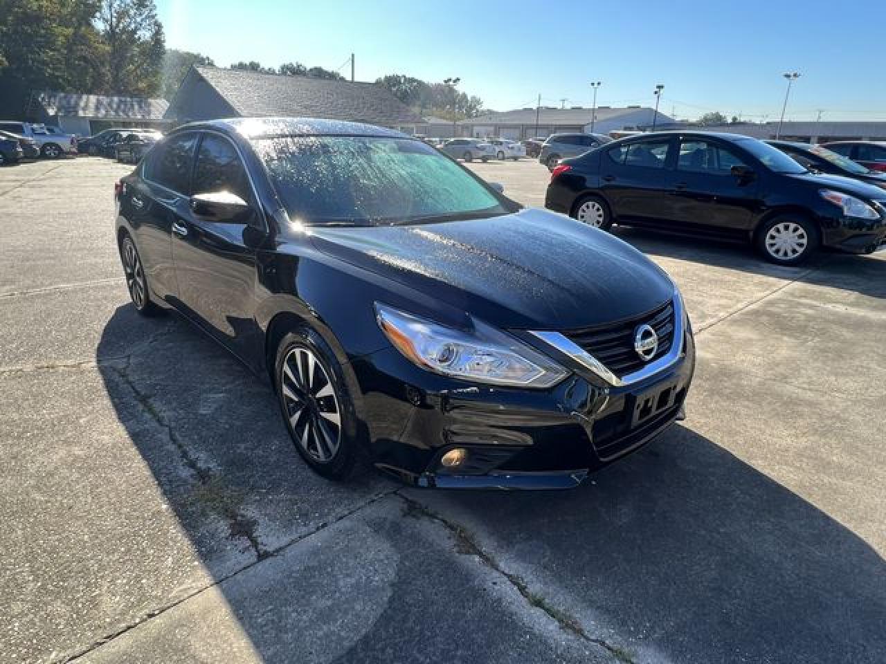 2018 Nissan Altima VIN 1N4AL3AP7JC244050 photo 4
