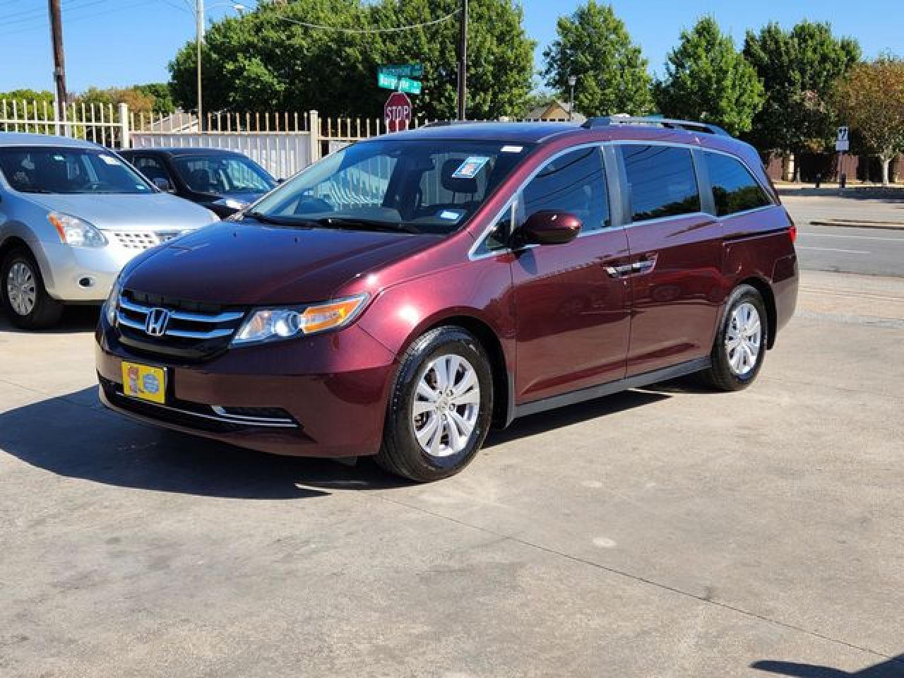 2015 Honda Odyssey VIN 5FNRL5H60FB063694 photo 5