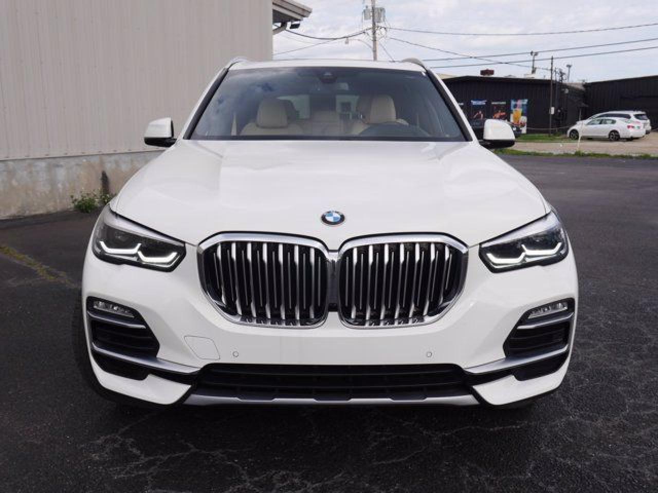 2019 BMW X5 VIN 5UXCR6C57KLL06299 photo 2