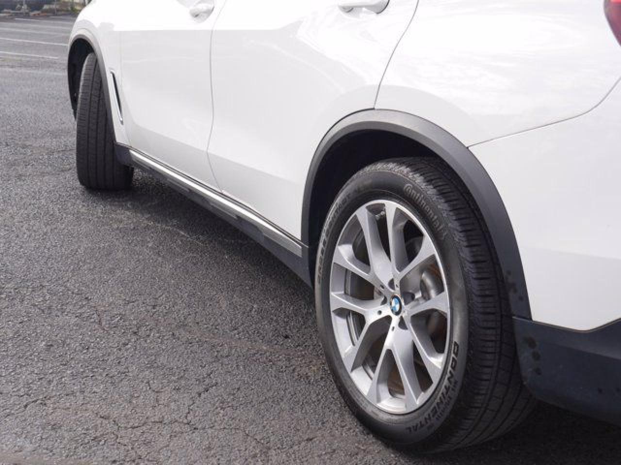 2019 BMW X5 VIN 5UXCR6C57KLL06299 photo 9