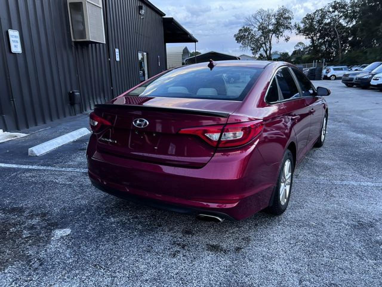 2015 HYUNDAI Sonata VIN 5NPE24AFXFH232742 photo 9