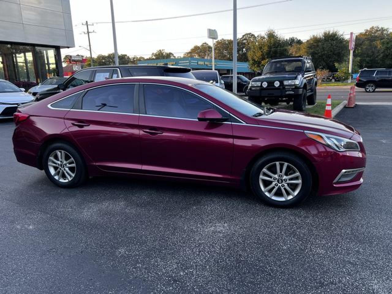 2015 HYUNDAI Sonata VIN 5NPE24AFXFH232742 photo 4