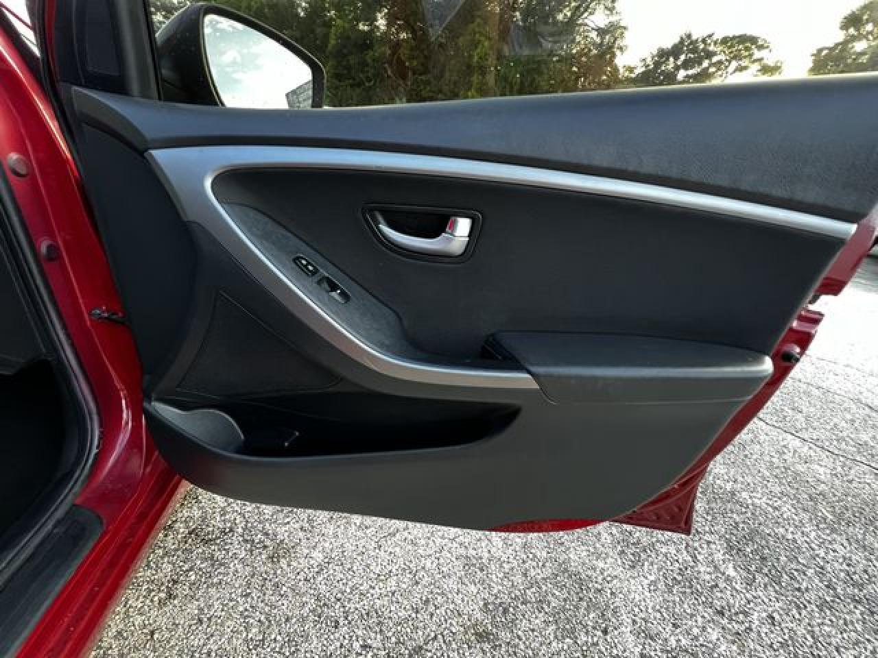 2017 HYUNDAI Elantra gt VIN KMHD35LH9HU372346 photo 11