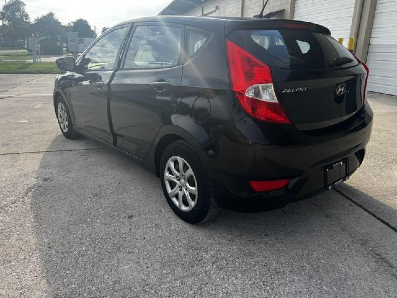 2014 HYUNDAI Accent VIN KMHCT5AE9EU178660 photo 7