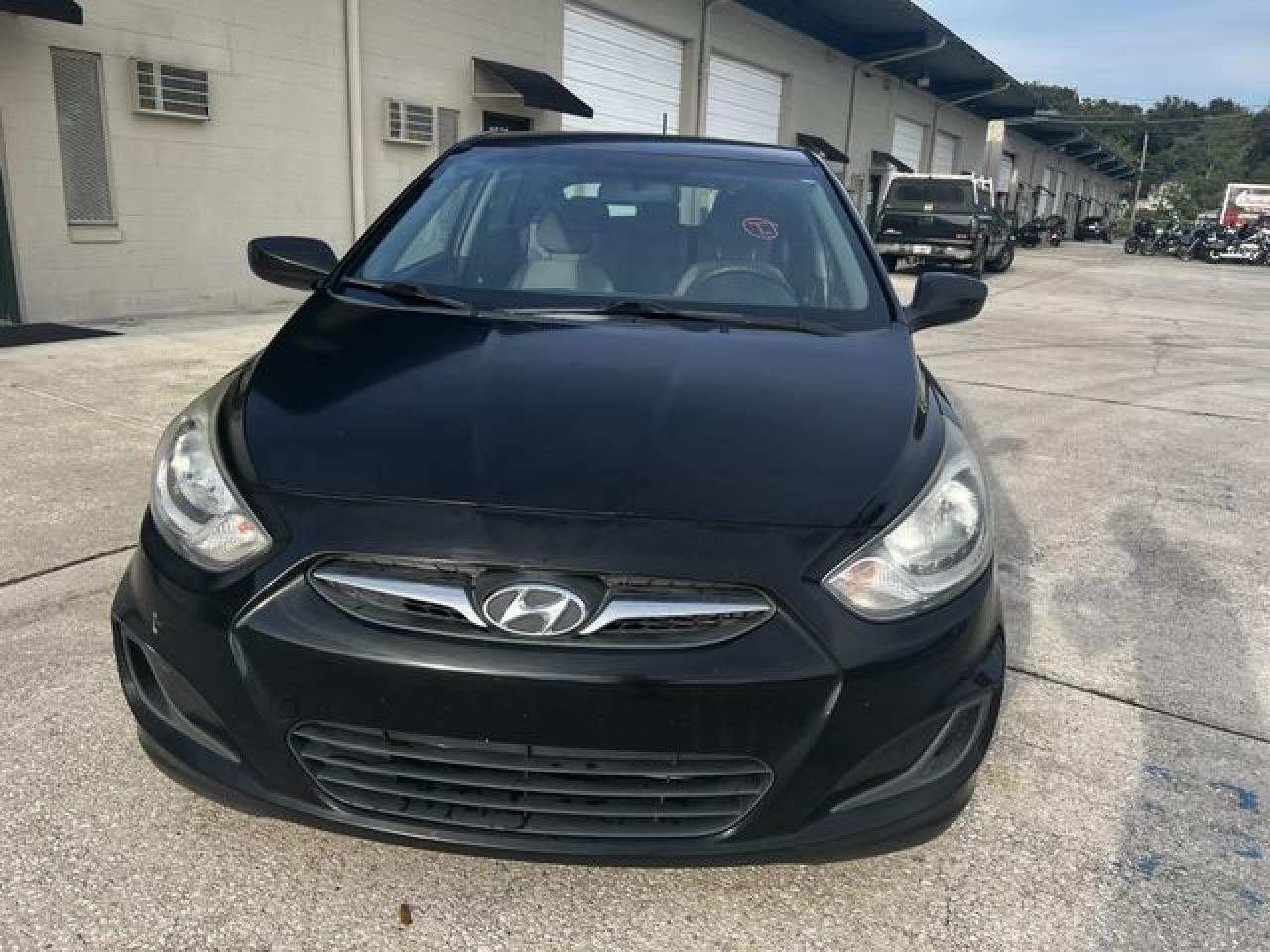 2014 HYUNDAI Accent VIN KMHCT5AE9EU178660 photo 2