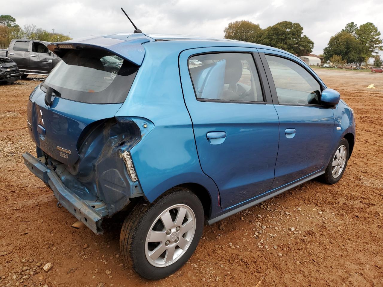 2015 Mitsubishi Mirage VIN ML32A4HJ9FH059569 photo 4