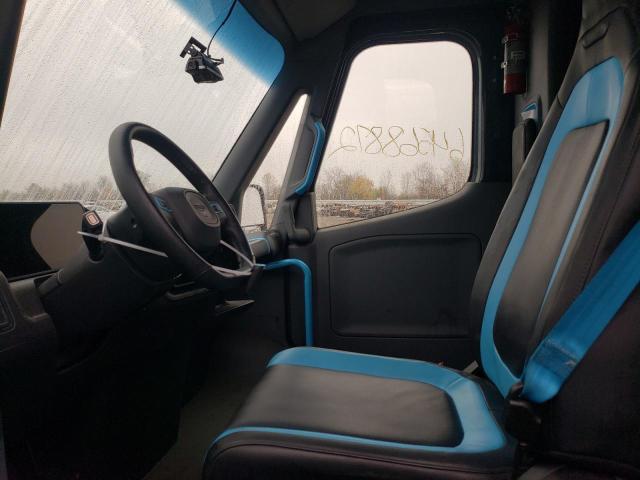 2022 RIVIAN Edv VIN 7FCEHDB71NN000268 photo 5