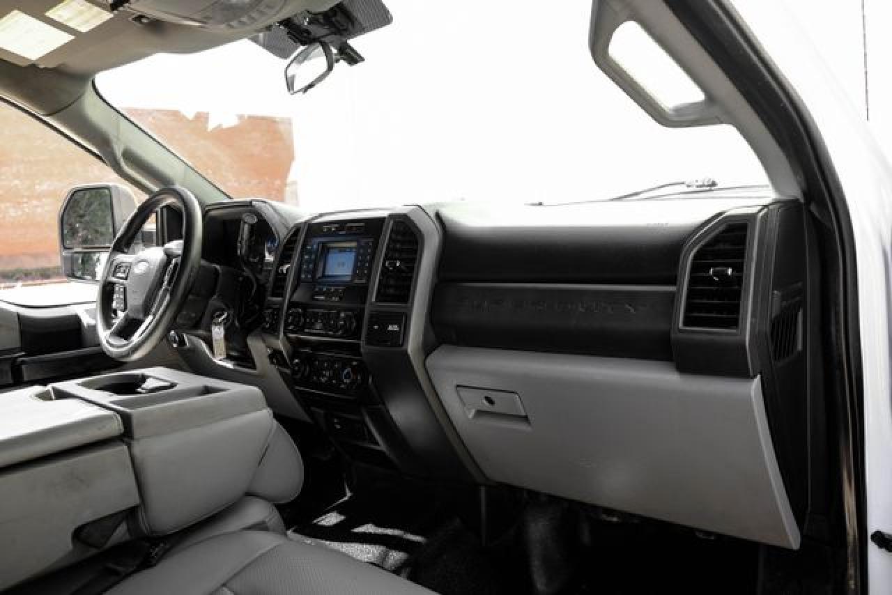 2020 Ford F-350 VIN 1FD8W3HT0LEC47572 photo 11