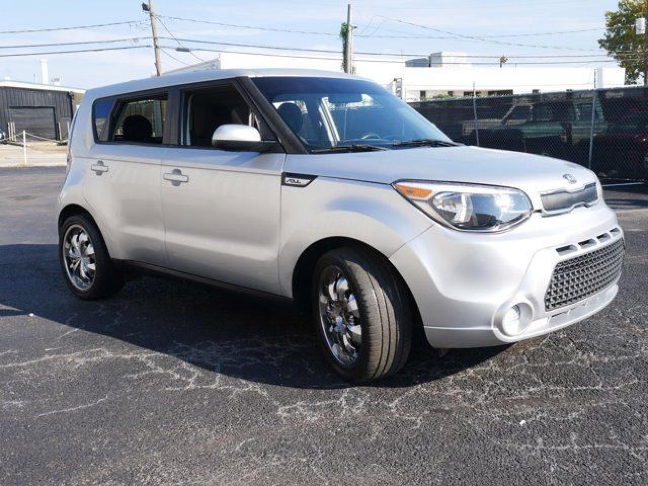 2015 Kia Soul VIN KNDJN2A29F7756203 photo 3