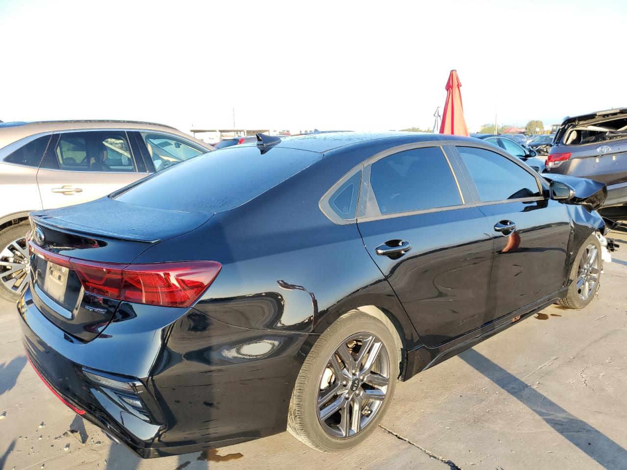 2021 Kia Forte VIN 3KPF34AD3ME386209 photo 3