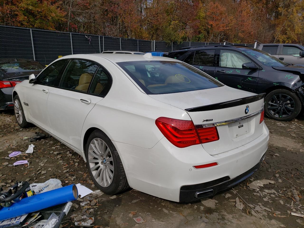 2012 BMW 7 series VIN WBAKC8C50CC437714 photo 3