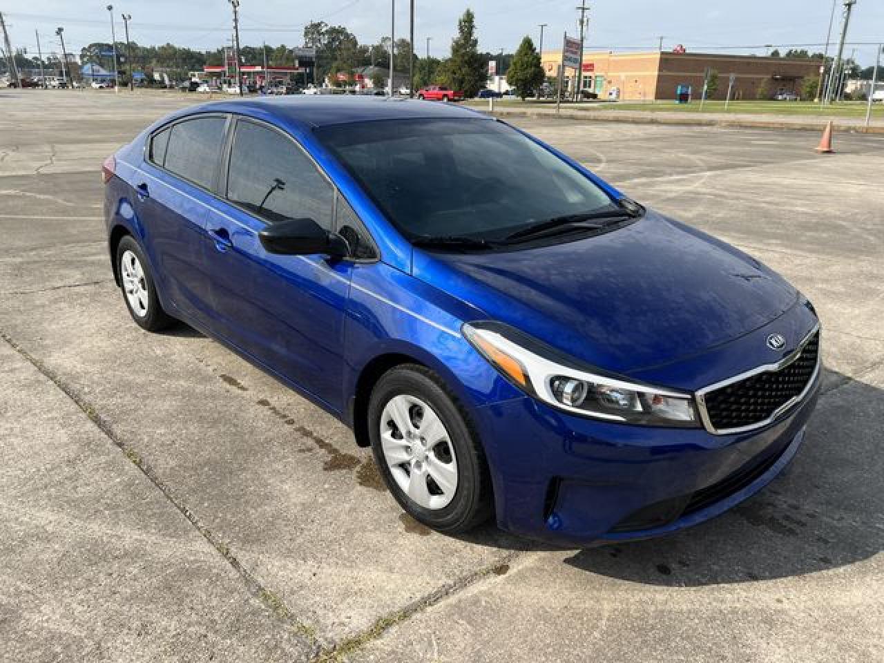 2018 Kia Forte VIN 3KPFK4A71JE180072 photo 4
