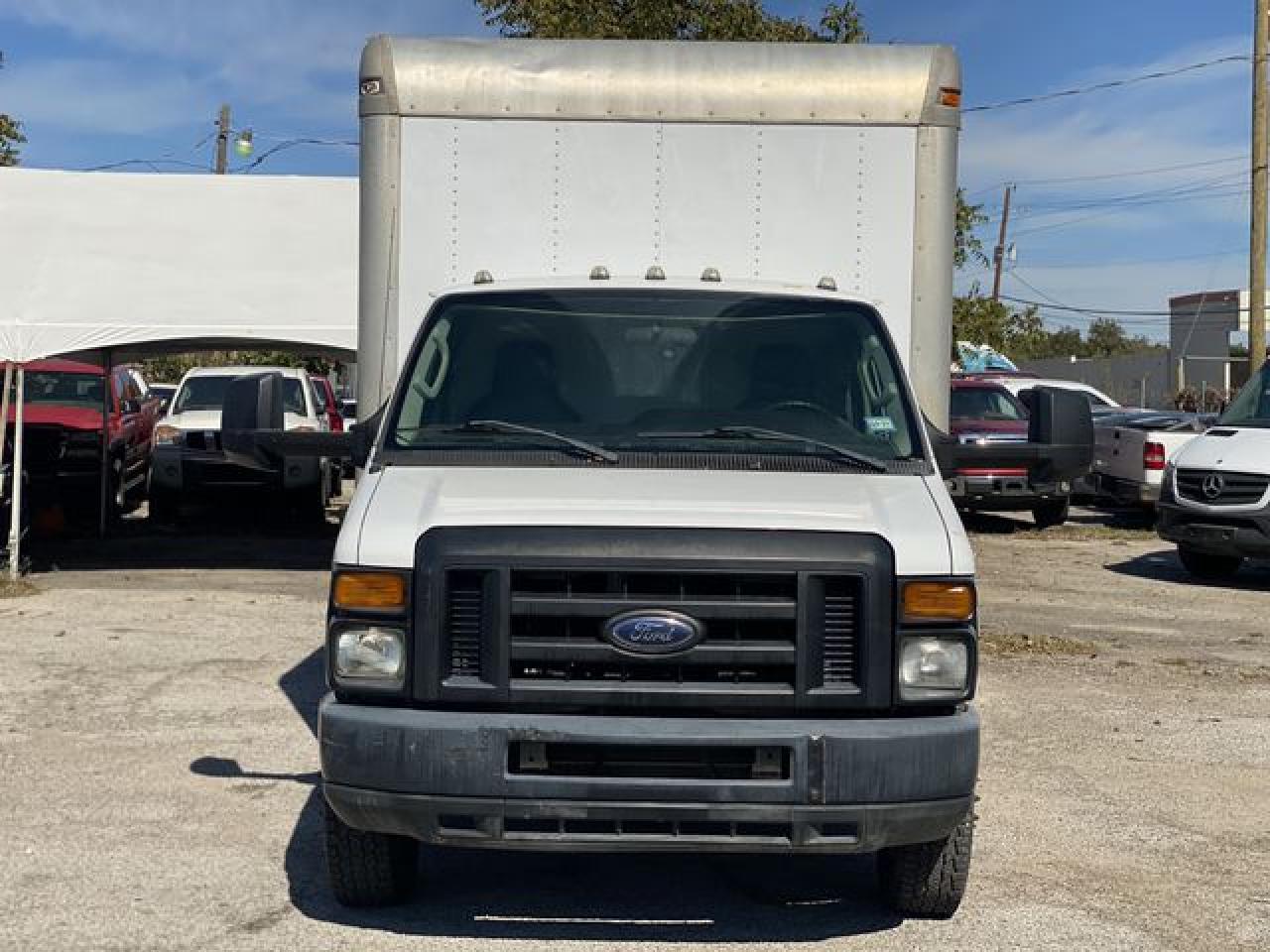 2012 Ford Econoline e450 super duty cutaway van VIN 1FDXE4FL8CDA39436 photo 2