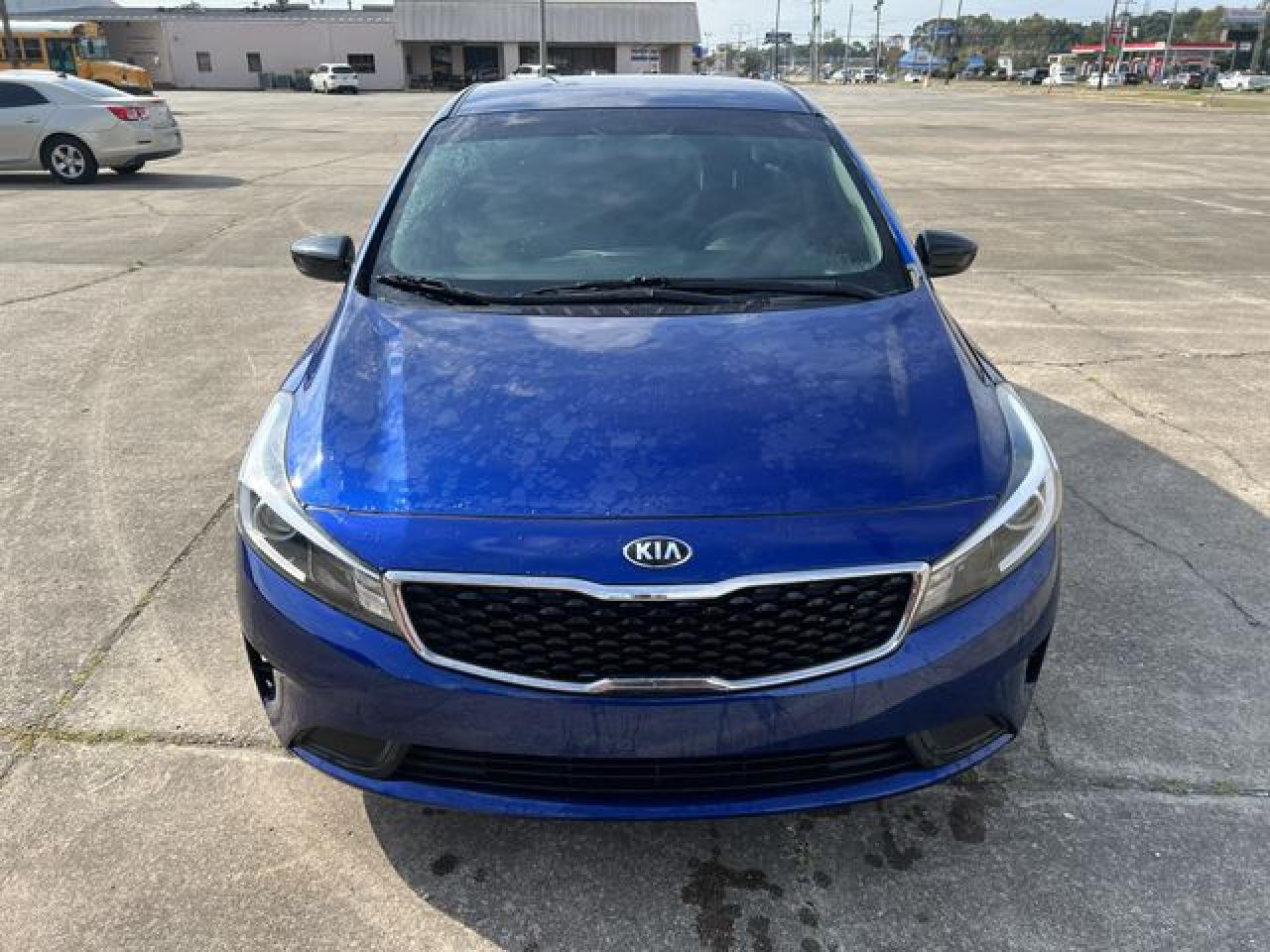2018 Kia Forte VIN 3KPFK4A71JE180072 photo 5