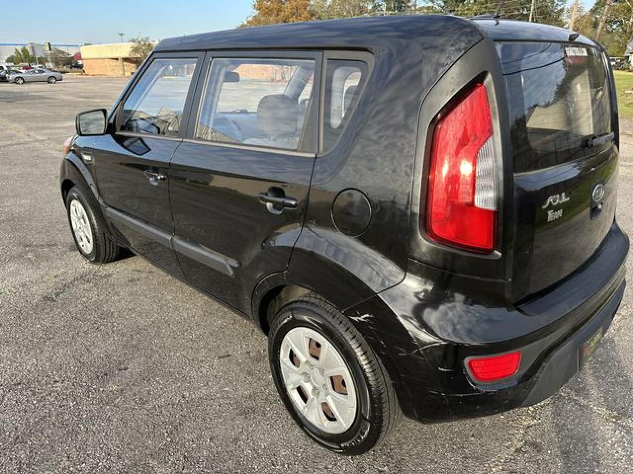 2012 Kia Soul VIN KNDJT2A56C7744828 photo 6