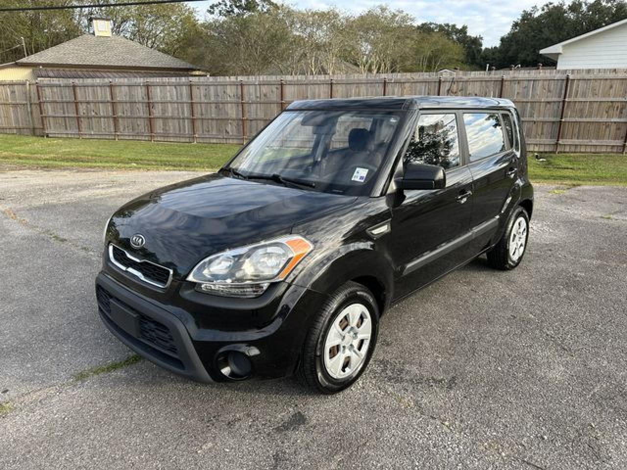 2012 Kia Soul VIN KNDJT2A56C7744828 photo 1