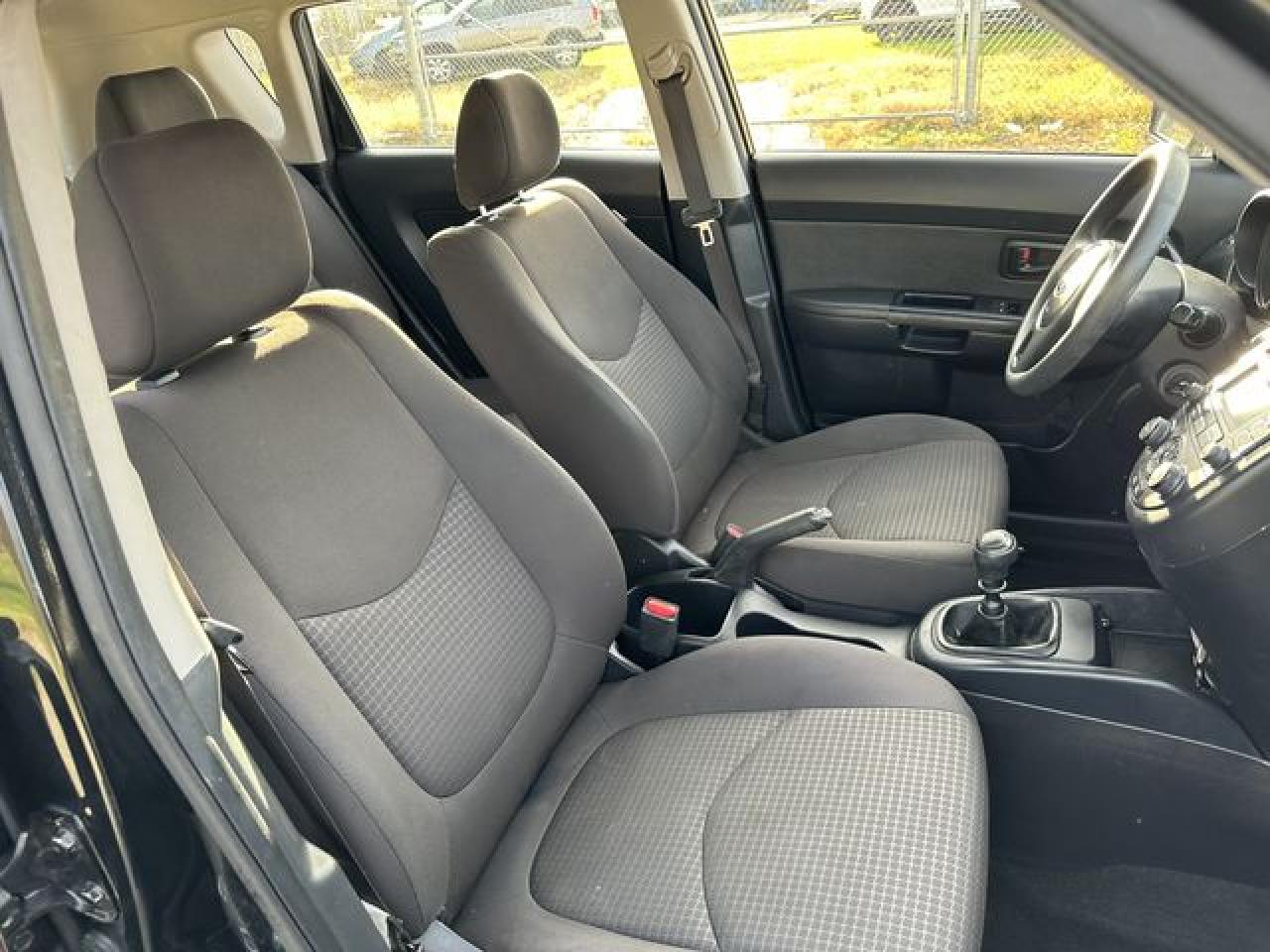 2012 Kia Soul VIN KNDJT2A56C7744828 photo 9