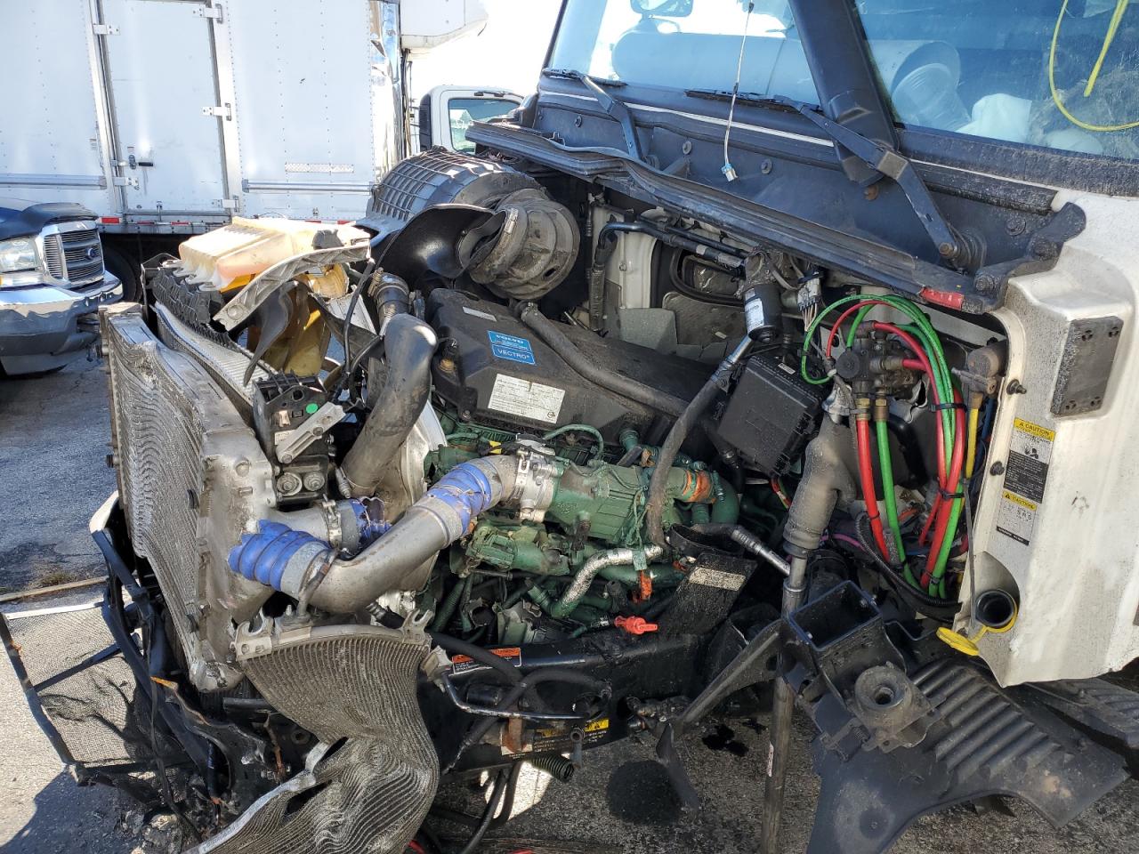2018 VOLVO Vn VIN 4V4M39DF6JN885261 photo 7