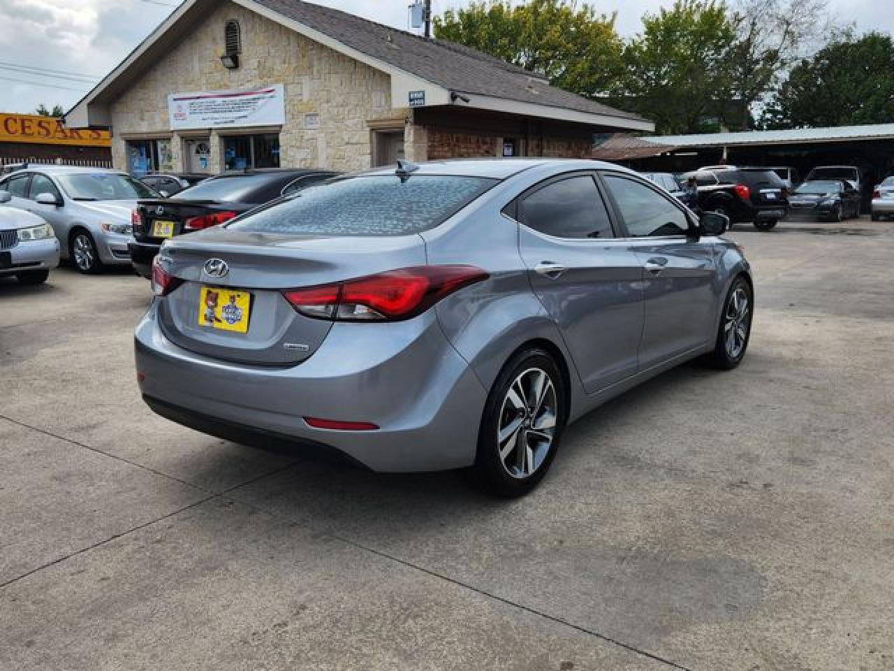 2015 Hyundai Elantra VIN KMHDH4AE9FU328171 photo 9