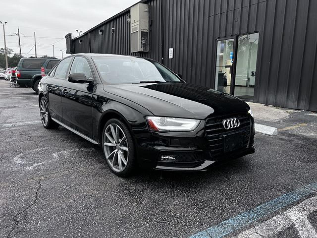 2016 AUDI A4 VIN WAUAFAFL2GN012316 photo 1