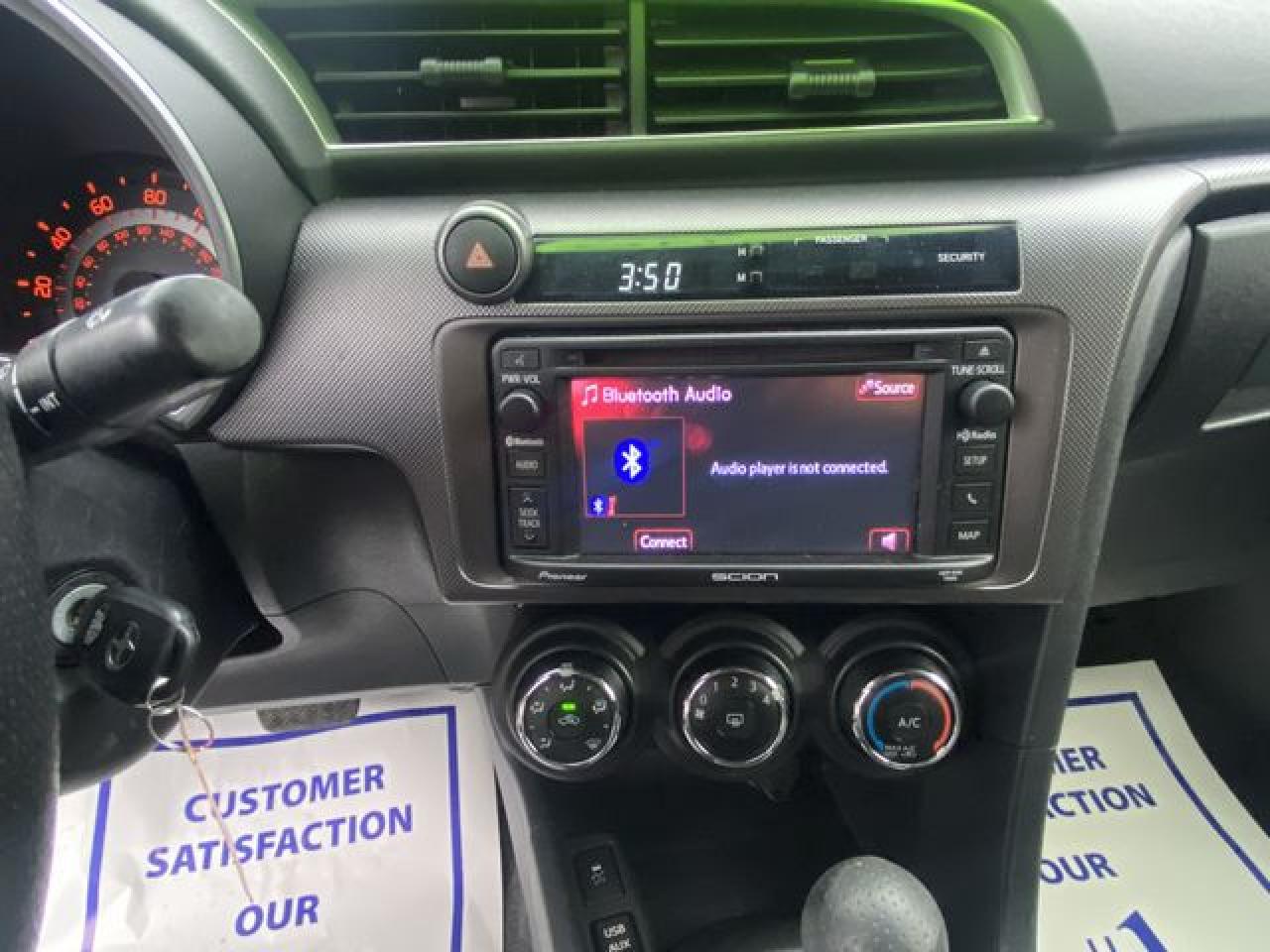 2015 Toyota Scion VIN JTKJF5C79FJ010742 photo 10