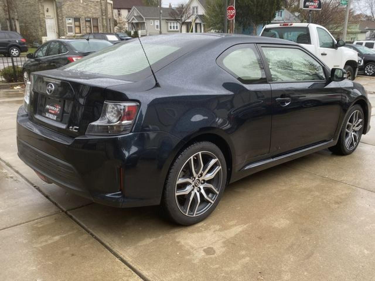 2015 Toyota Scion VIN JTKJF5C79FJ010742 photo 4