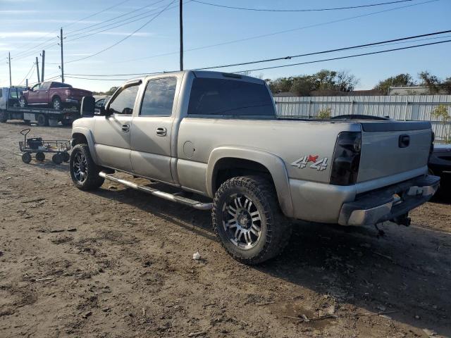 2002 CHEV Silverado VIN 1GCGK13U22F226215 photo 2