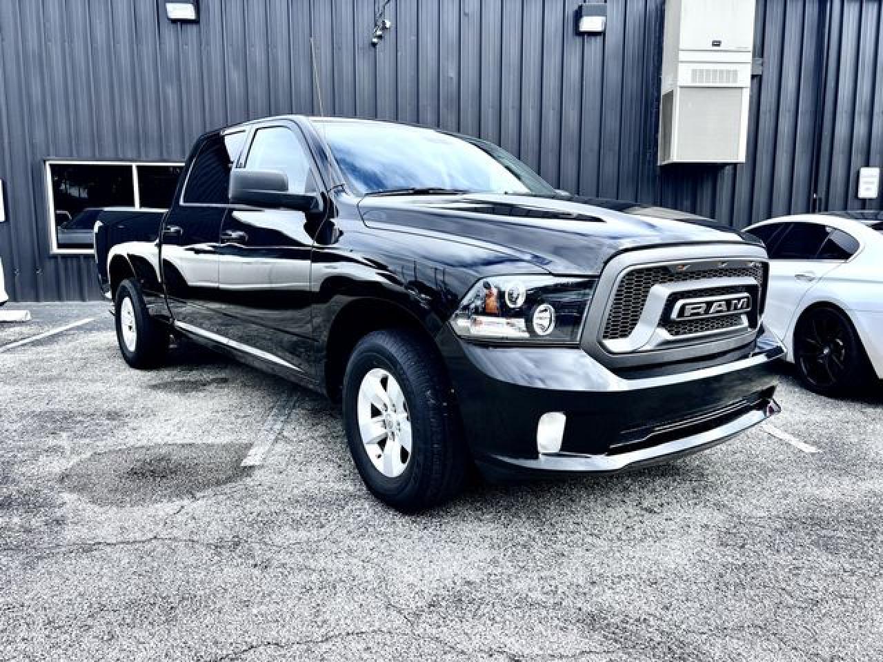 2021 RAM 1500 VIN 1C6RR6TT1MS516133 photo 1