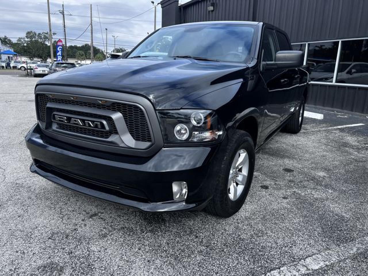 2021 RAM 1500 VIN 1C6RR6TT1MS516133 photo 3