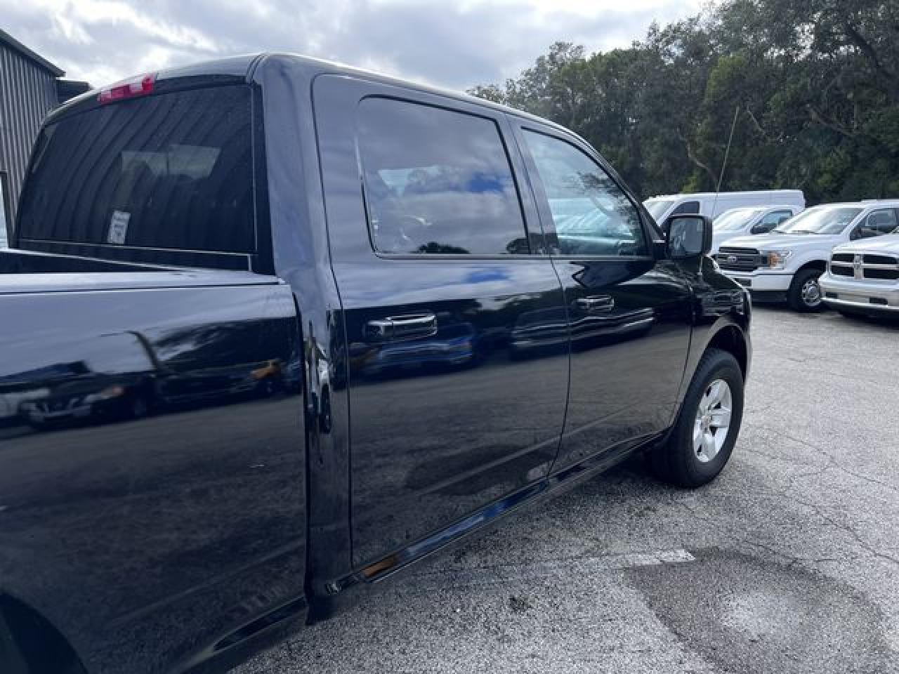 2021 RAM 1500 VIN 1C6RR6TT1MS516133 photo 12