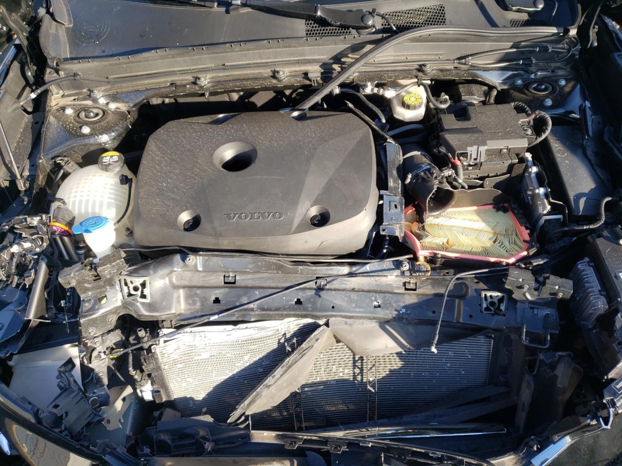 2019 VOLVO Xc40 VIN YV4162XZ9K2007925 photo 12