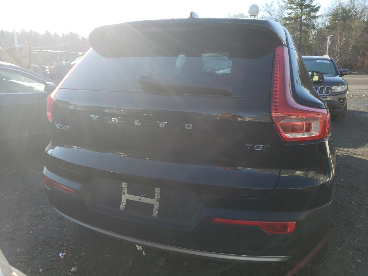 2019 VOLVO Xc40 VIN YV4162XZ9K2007925 photo 6